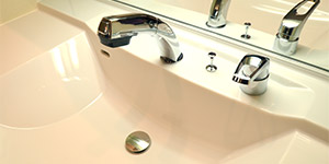 洗面所の配管修理など